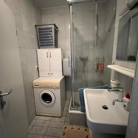 Aux - Am Rennplatz Apartment *